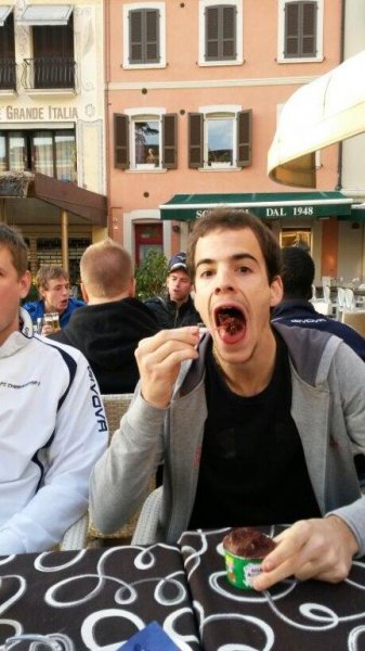 Camp de la 2 en Italie